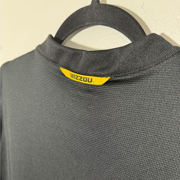 Nike Dri-Fit Mizzou Short Sleeve Medium Shirt Double Buttons - Picture 4 of 4